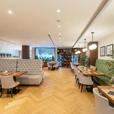 Constantine The Great 4*