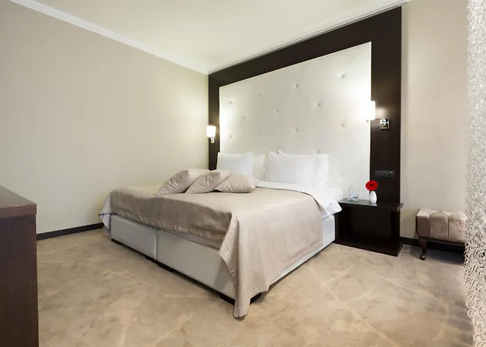 Constantine The Great Ξενοδοχείο 4*