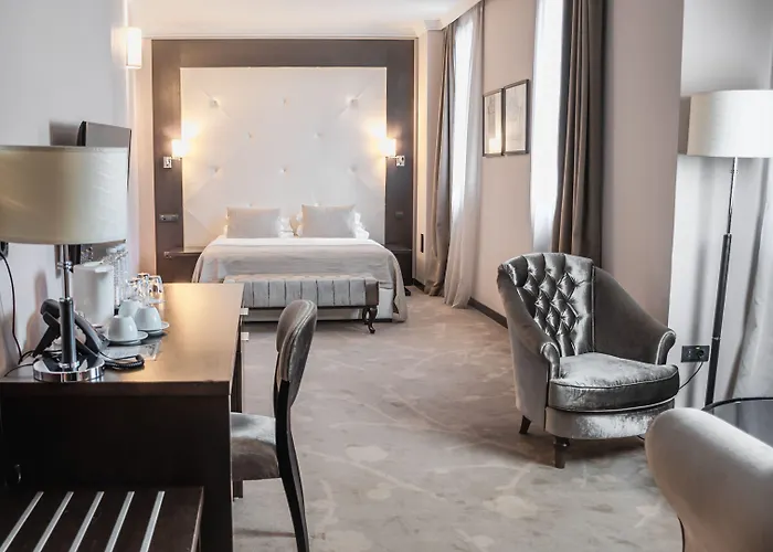 Ξενοδοχείο Constantine The Great Βελιγράδι