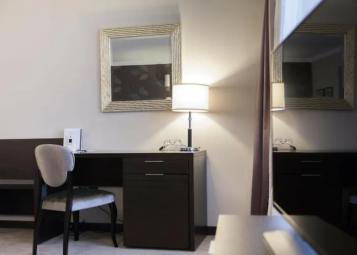 Ξενοδοχείο Constantine The Great Βελιγράδι