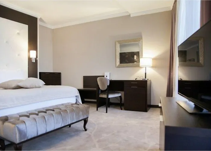 Constantine The Great Ξενοδοχείο 4*